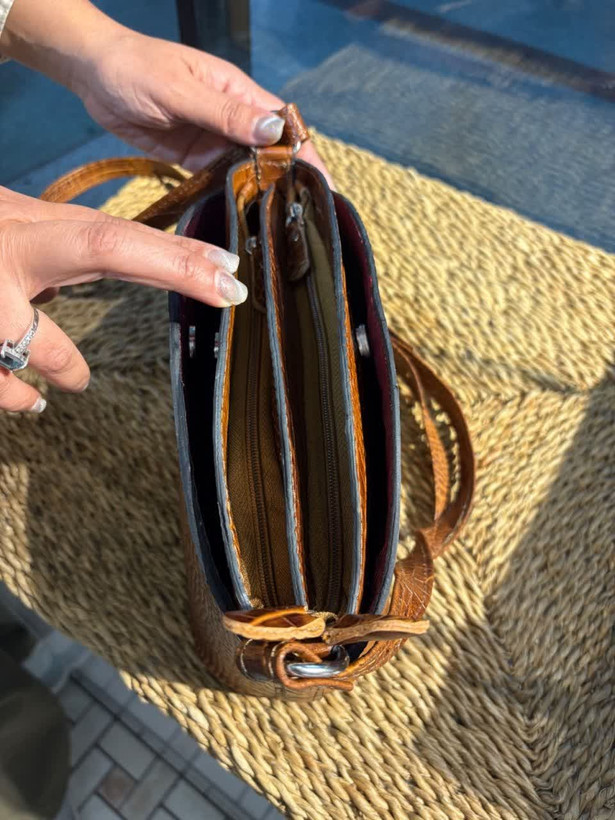 کیف دوشی زنانه چرم طبیعی مدل صدف